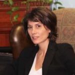 Лучшая имплантация зубов в СПб. 
 Ошибки и осложнения в ортодонтии: мнение специалиста